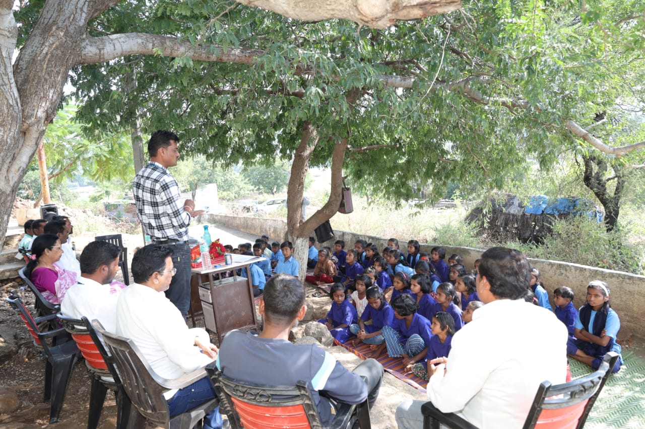 School kit distribution